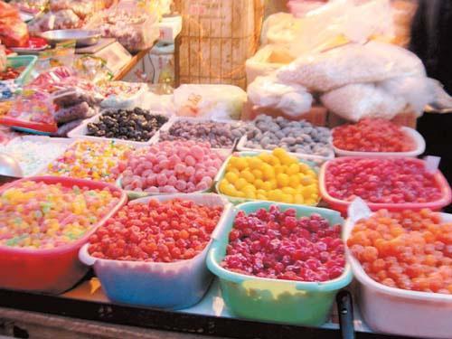 我在网上开了店卖预包装散装食品的,要办理营业执照和食品经.